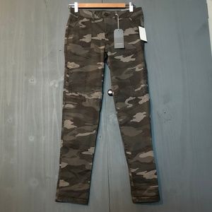 Wit & Wisdom Camo Ankle Skinny Pants NWT